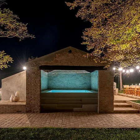 Cipressi By Victoria Palace *